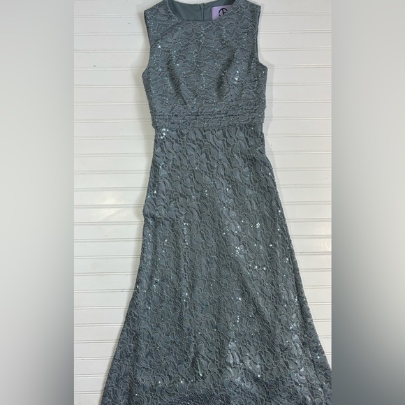 JS Collections Sleeveless Lace Sequin Gown Long Dress Gray Silver Womens Size 6 - Picture 8 of 16